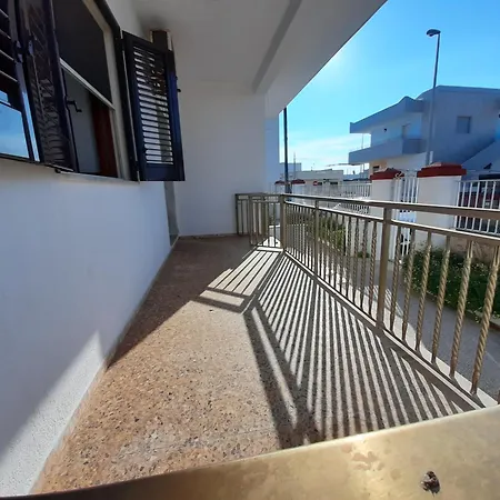 Apartment Trilocale Pescoluse Fronte Mare Marina Di Pescoluse